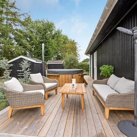 Ingiald - 600m From The Sea In Ne Jutland By Interhome *