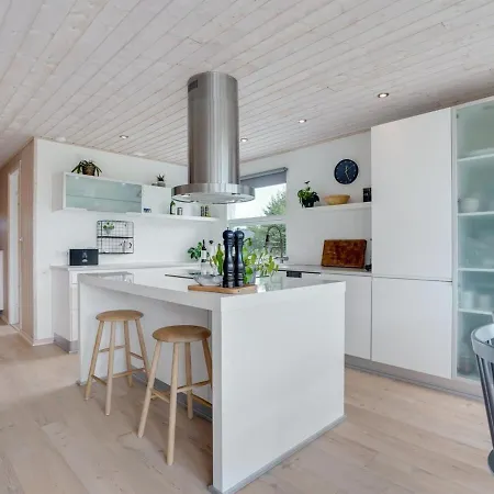 Holiday home Ingiald - 600m From The Sea In Ne Jutland By Interhome